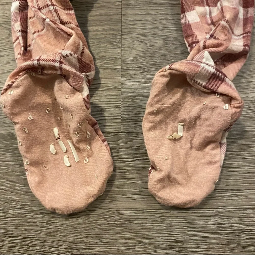 Posh Peanut 3-6 months Plaid Zippered Footie Pajama‎ Stephanie Pink Ruffles